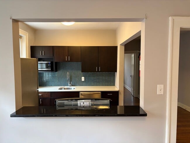 Building Photo - 905 Concordia Ln