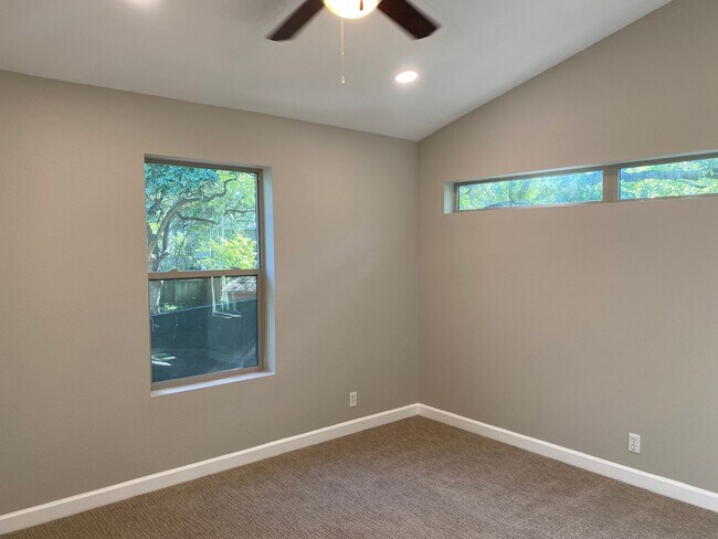Building Photo - 1514 Betty Jo Dr