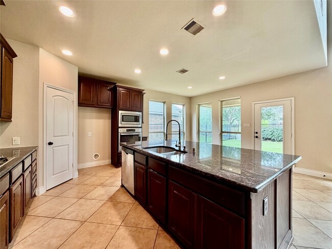 Building Photo - 11006 Glenrothers Dr