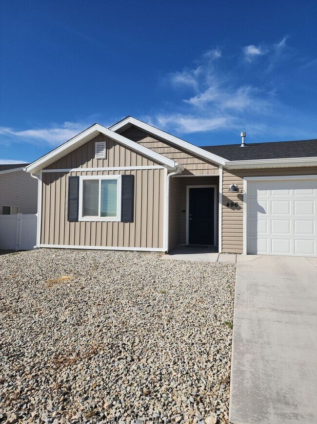 Building Photo - 496 W 2350 N