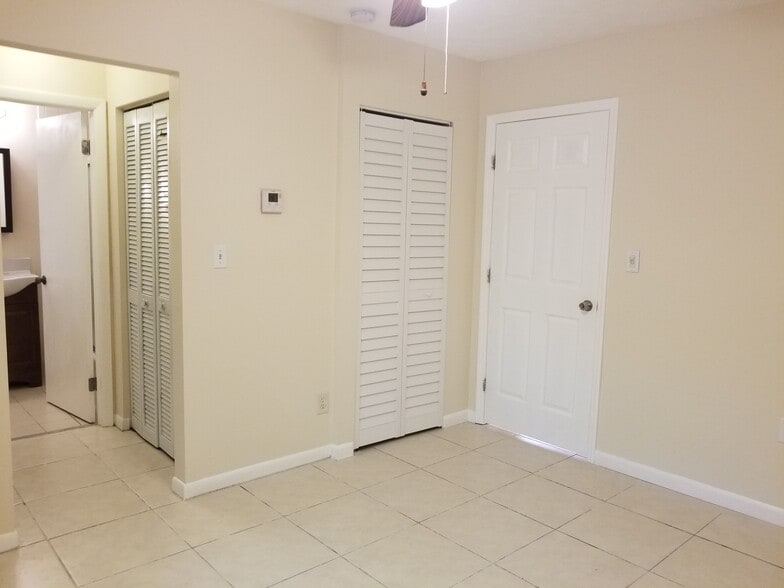 Building Photo - 2327 Polk St