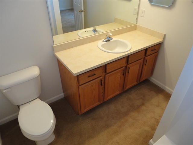 Building Photo - 9244 Sawgrass Dr