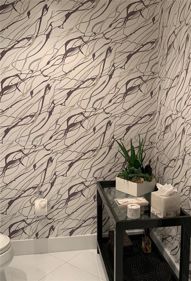 Building Photo - 1 N Ocean Blvd