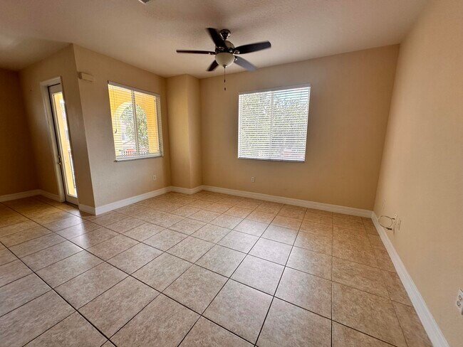 Building Photo - 44 SE Sedona Cir