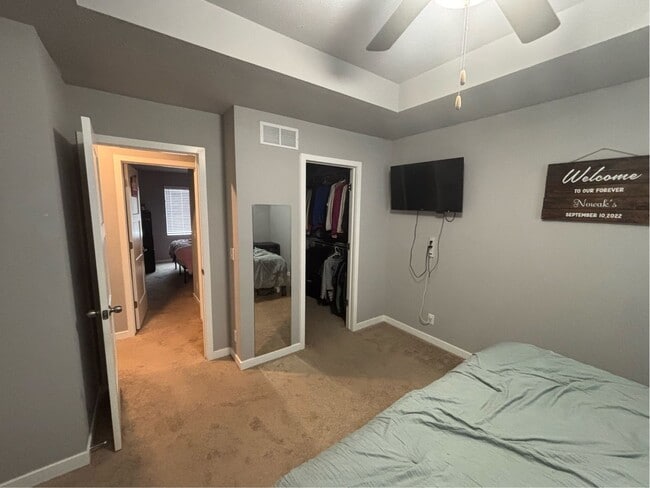 Building Photo - Beautiful Split-Level in BENNINGTON