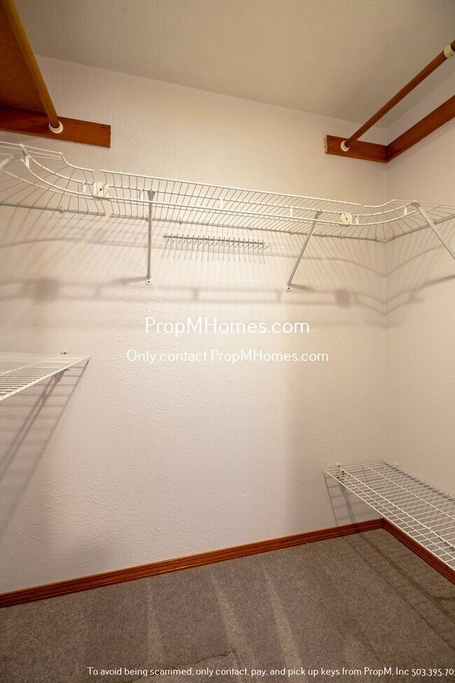 Building Photo - Bright Two Bedroom Home in Oak Grove!
