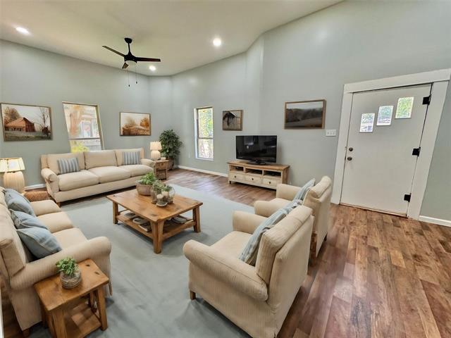 Building Photo - 508 E Franklin St