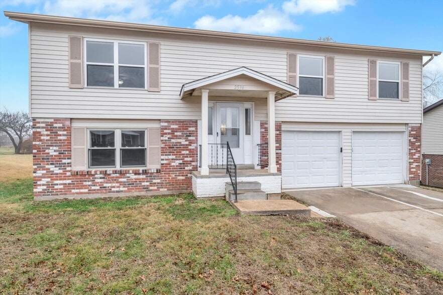 Building Photo - 2534 Millvalley Dr