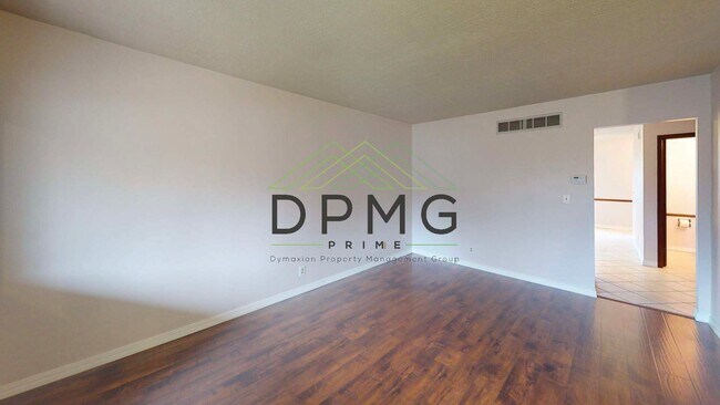 Building Photo - 114 Manchester Dr. DeWitt, MI 48820