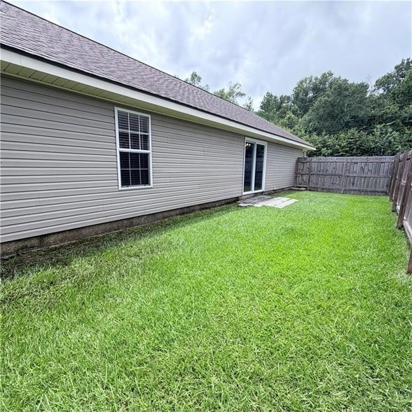 Building Photo - 1307 Bauerle Rd