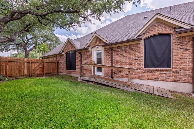 Building Photo - 8908 Pepper Rock Dr