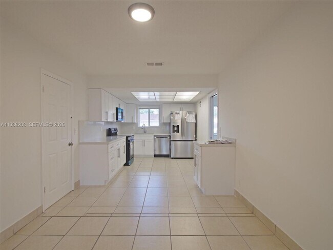 Building Photo - 5510 Johnson St