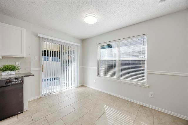Building Photo - 10008 Chapel Rock Dr