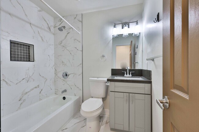 Building Photo - 3758-3764 Louisiana St