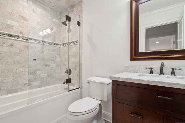 Building Photo - 57 Overbrook Dr