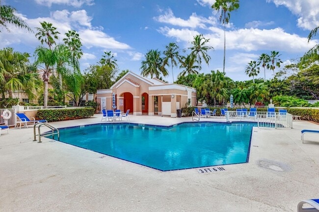 Building Photo - 222 Legendary Cir