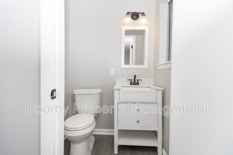Building Photo - 2983 E Freedom Cir
