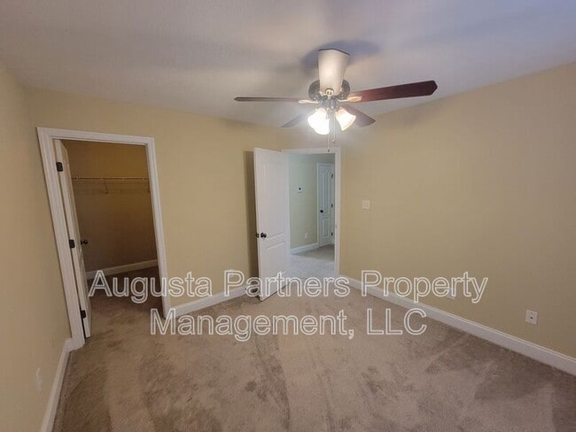 Building Photo - 2205 Whitney S Ct