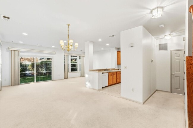 Building Photo - 108 Riverwalk Way