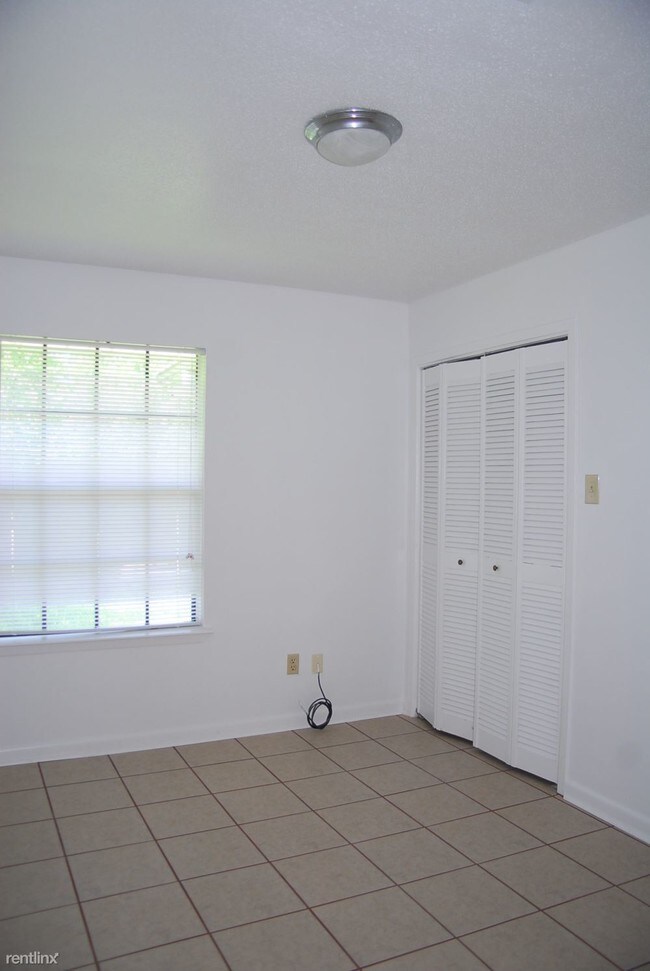 Building Photo - 3 br, 2 bath House - 2322 Norris Cir