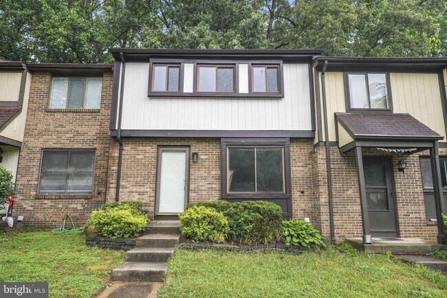 Building Photo - 5863 Jackson Oak Ct