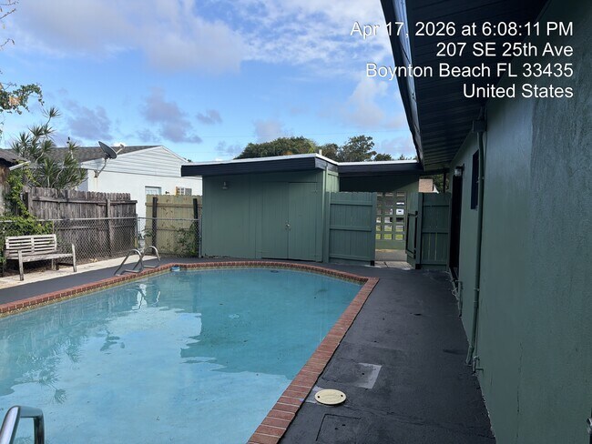 Building Photo - 207 Boynton Property