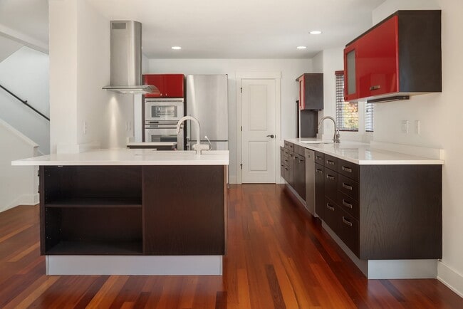 Building Photo - 4bd/3.5ba Kirkland House