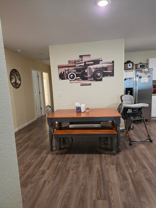 Building Photo - 2384 Tapatio Dr