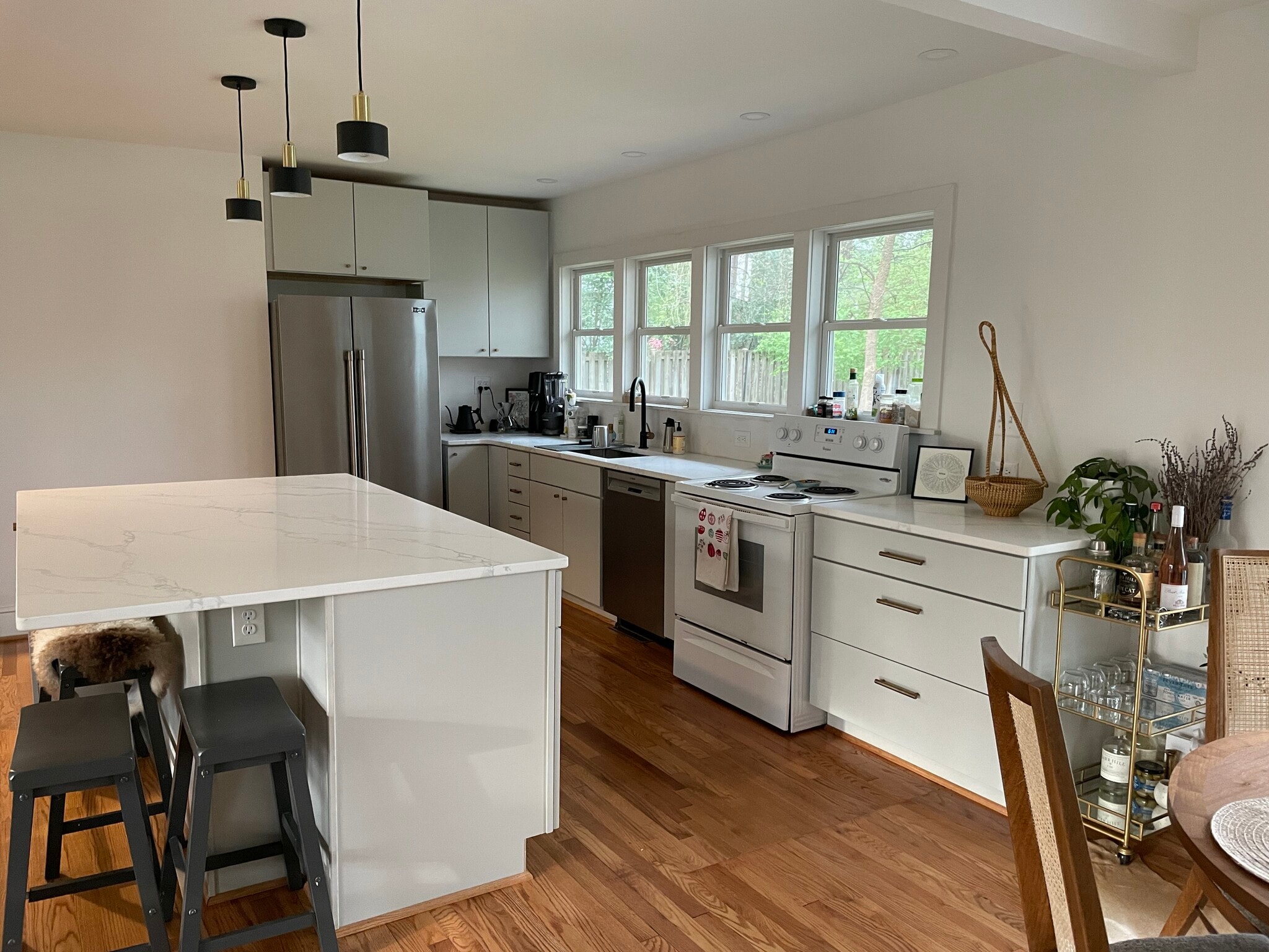 Building Photo - 809 Woodland Ave