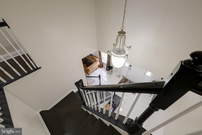 Building Photo - 601 Crossover Ct