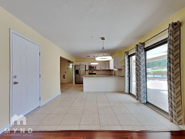 Building Photo - 17323 E Rosita Dr