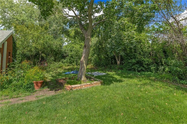 Building Photo - 7072 Cliffstone Dr