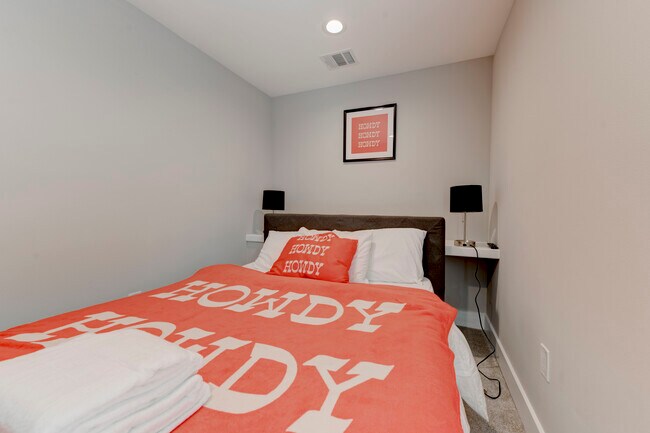 Inner Room attached to 2nd Bedroom - 935 La Posada Dr