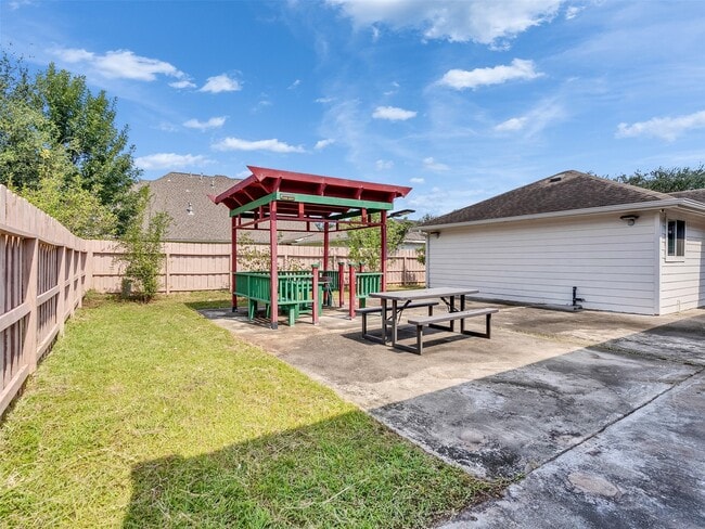 Building Photo - 3902 Breaux Bridge Ln