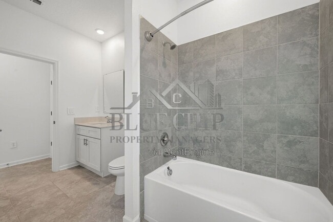 Building Photo - 3048 Country Side Dr