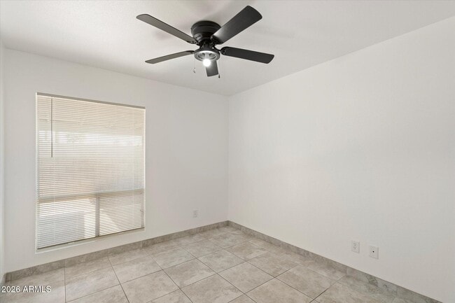 Building Photo - 8037 N 40th Ave