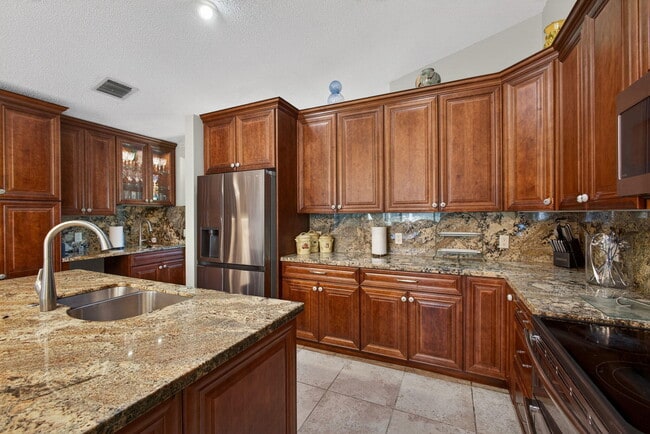 Building Photo - 168 Thornton Dr