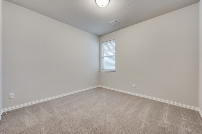 Building Photo - 4720 Bonfire Way