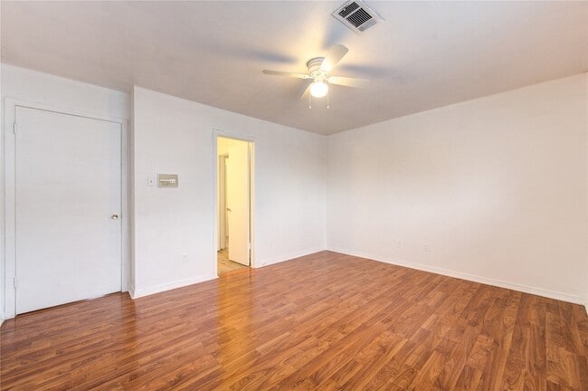 Building Photo - 6723 Tarnef Dr