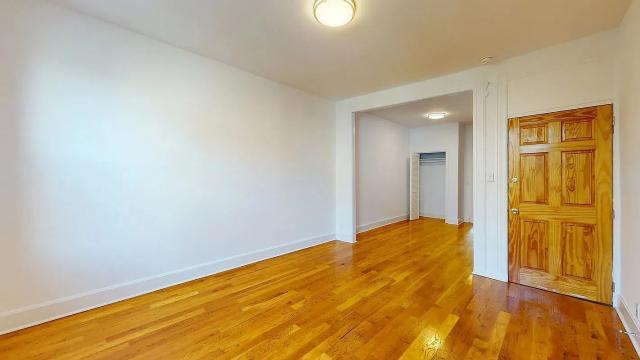 Building Photo - 1 bedroom in RIDGEWOOD NY 11385