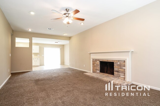 Building Photo - 12318 Flaxen Dr