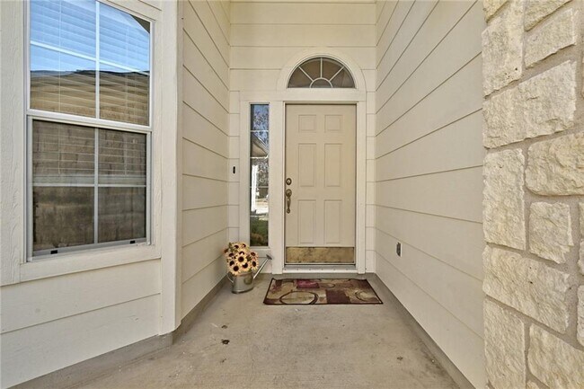 Building Photo - 317 McCoy Ln