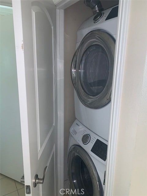 Building Photo - 2014 Via Mariposa W