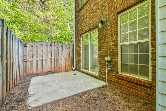 Building Photo - 6125 Brookechase Ln