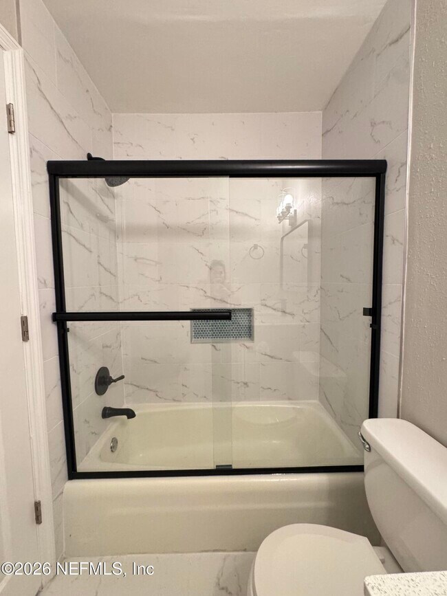 Building Photo - 8880 Old Kings Rd S