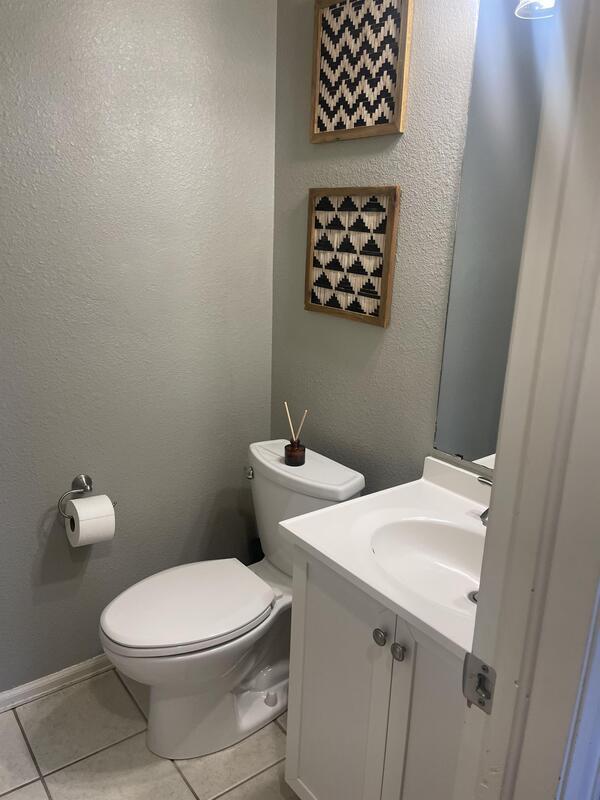 Building Photo - 4255 Westshore Way