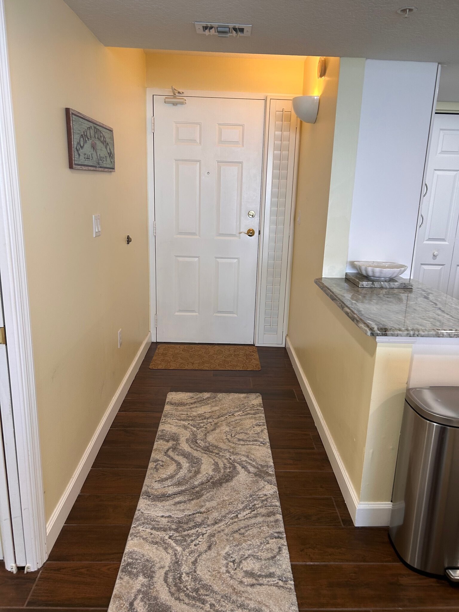 Building Photo - 5051 N Hwy A1A