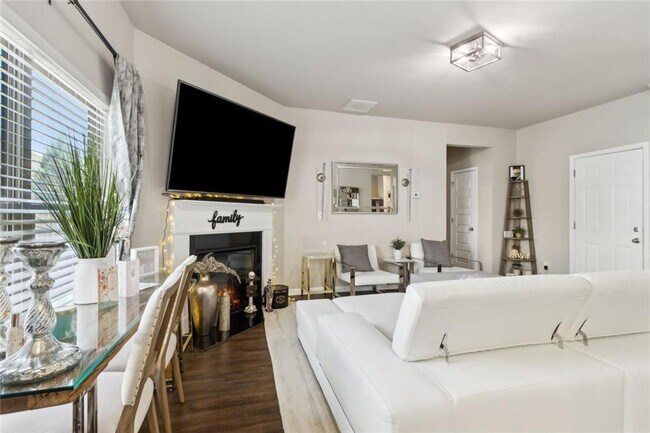 Building Photo - 151 Humphry Ct