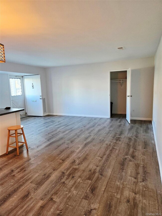 Building Photo - 3 Osage Ct