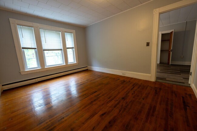 Building Photo - 125 Tarrytown Rd
